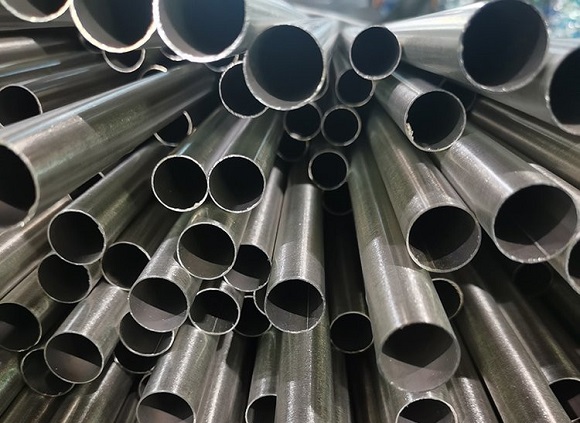 304不銹鋼管表面劃痕怎么處理？